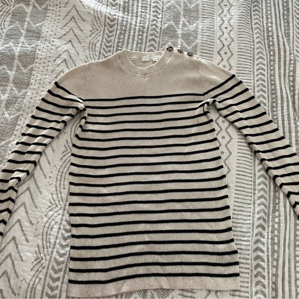 Gap maternity sweater